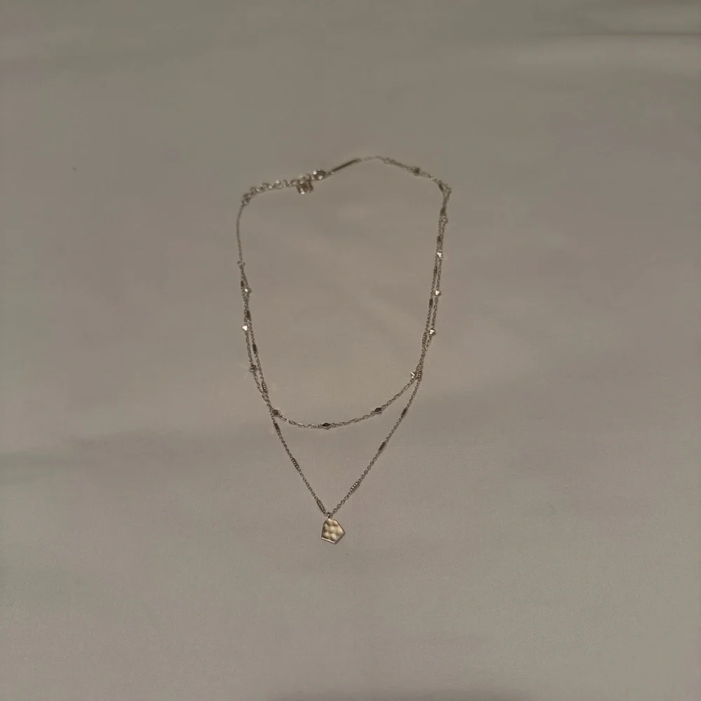 Kendra Scott bright Silver clove Layered Necklace - Picture 2 of 6